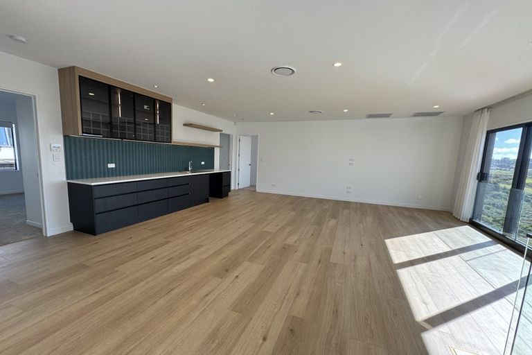 Photo of property in 32 Ridgehill Rise, Flat Bush, 2019