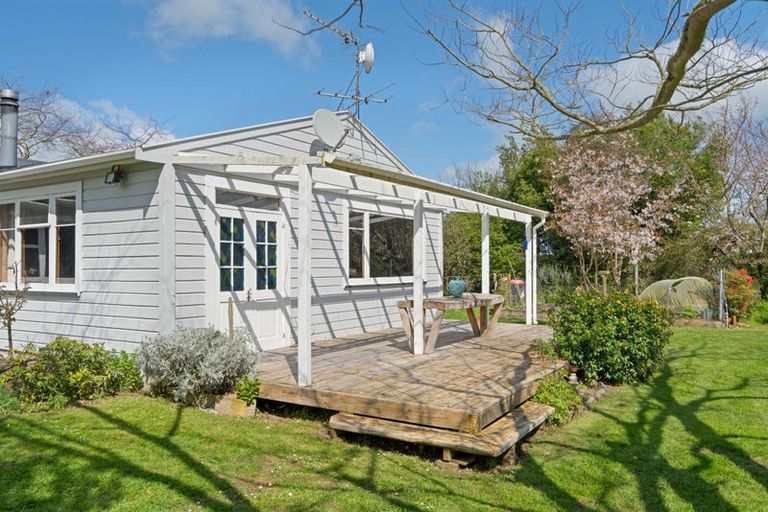Photo of property in 120 Waihakeke Road, Waihakeke, Carterton, 5792