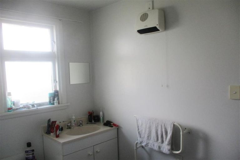 Photo of property in 85 Memorial Avenue, Ilam, Christchurch, 8053