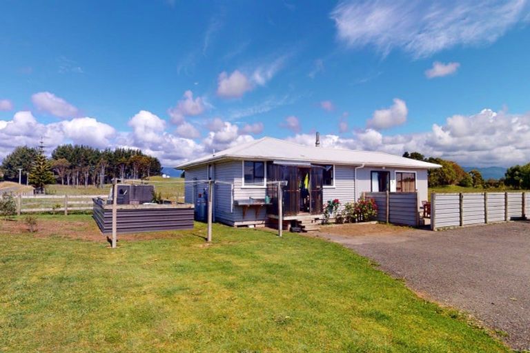 Photo of property in 49 Hokio Sand Road, Hokio Beach, Levin, 5571