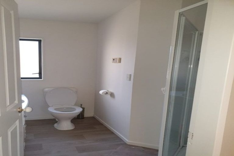 Photo of property in 74 Samwell Drive, Whitby, Porirua, 5024