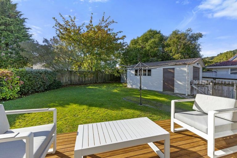 Photo of property in 17 Topaz Street, Birchville, Upper Hutt, 5018