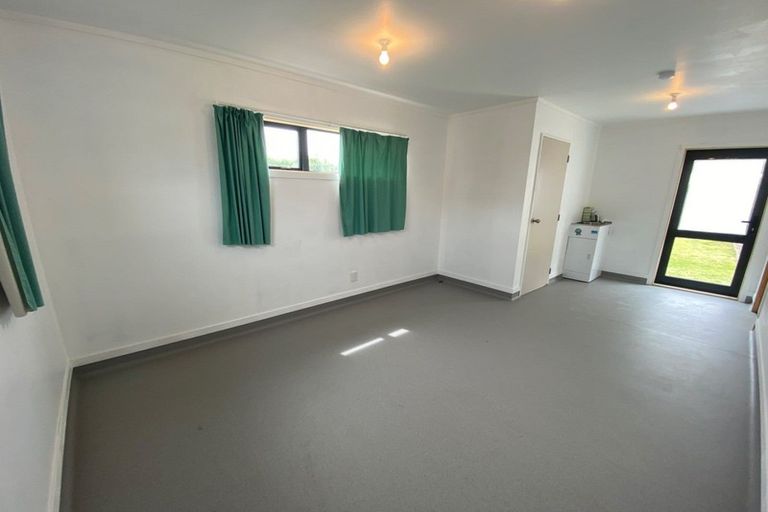 Photo of property in 23 Stirling Crescent, Hokowhitu, Palmerston North, 4410