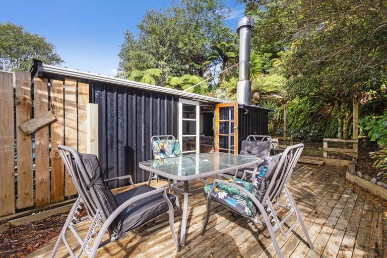 Photo of property in 38 Carlton Terrace, Westown, New Plymouth, 4310