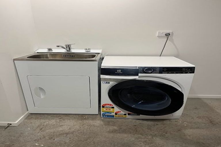 Photo of property in 36 Whareatua Avenue, Takanini, 2112