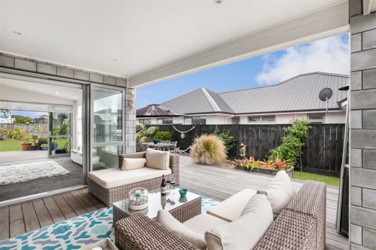 Photo of property in 8 Defender Crescent, Beachlands, Auckland, 2018