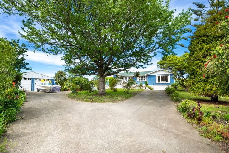 Photo of property in 6 Bethells Road, Waitakere, Auckland, 0816