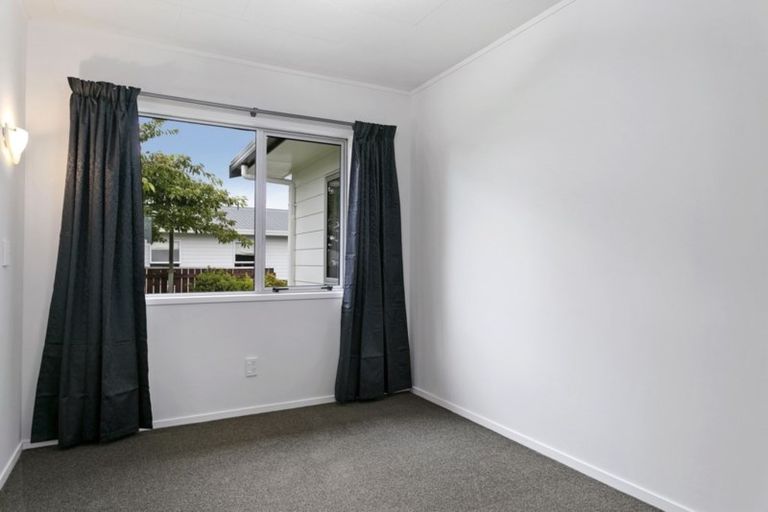 Photo of property in 2/35 Otupai Street, Two Mile Bay, Taupo, 3330