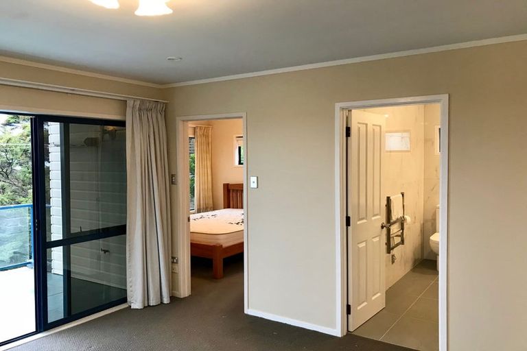 Photo of property in 10 Glenvar Close, Torbay, Auckland, 0630