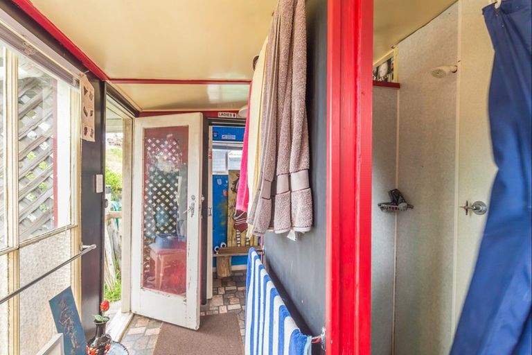 Photo of property in 643 Waitarere Beach Road, Waitarere Beach, Levin, 5510