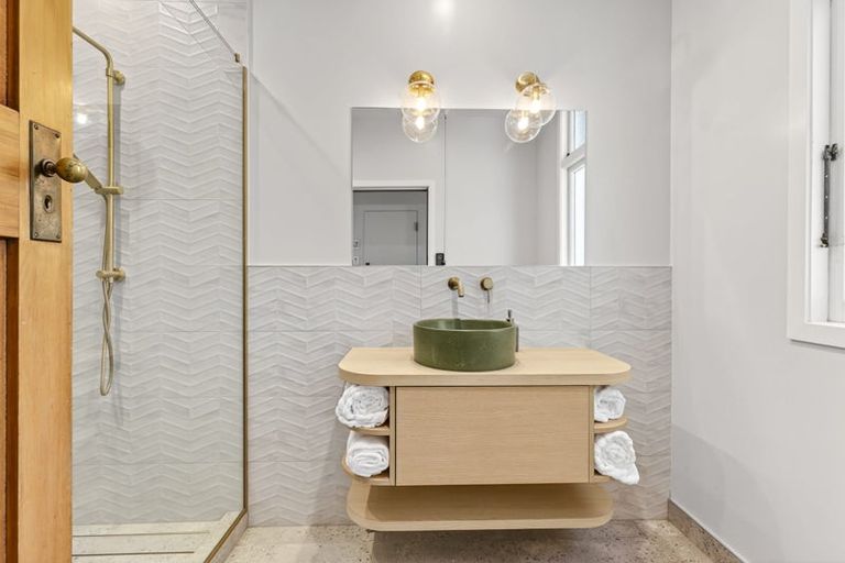 Photo of property in 112 Kawai Street, Nelson South, Nelson, 7010