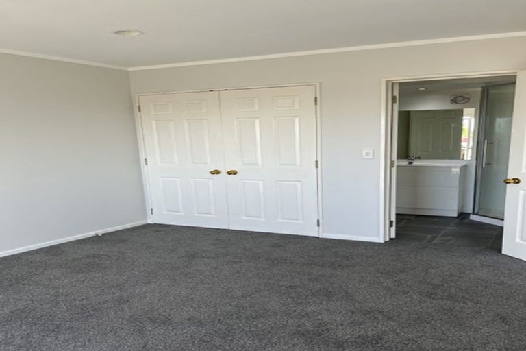 Photo of property in 109 Bleakhouse Road, Mellons Bay, Auckland, 2014