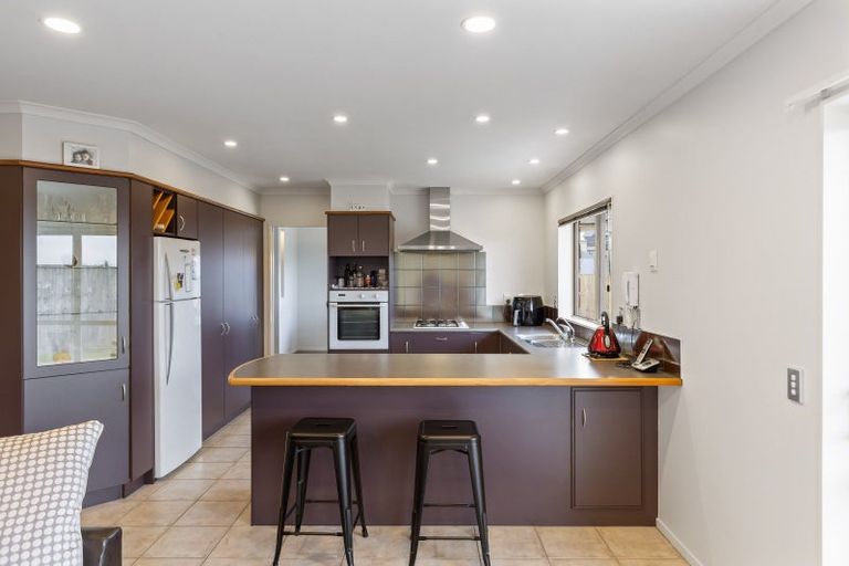 Photo of property in 23 Westview Place, Western Heights, Hamilton, 3200