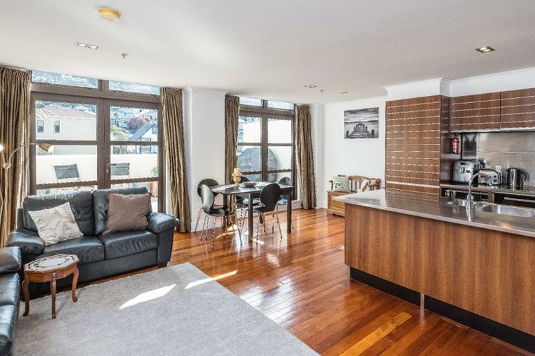 Photo of property in Augusta Apartments, 19/254 Willis Street, Te Aro, Wellington, 6011