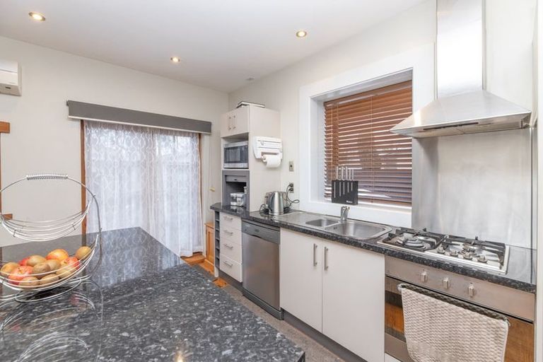 Photo of property in 2/65 Northcote Road, Northcote, Christchurch, 8052