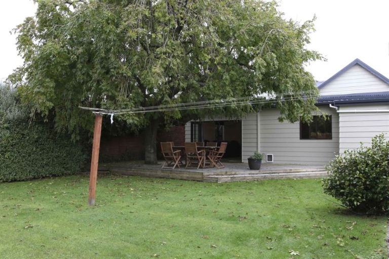 Photo of property in 12 Robertson Street, Richmond, Invercargill, 9810