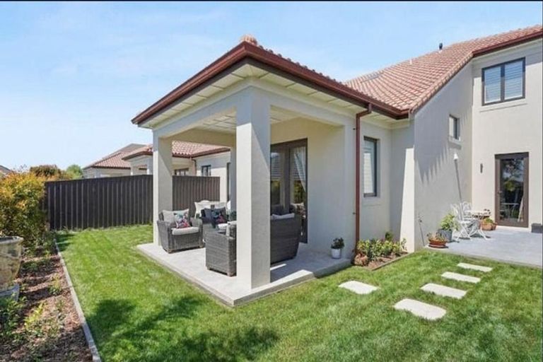 Photo of property in 8 Francesco Drive, Karaka, Papakura, 2113