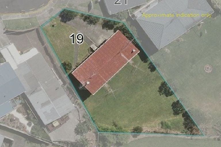 Photo of property in 19a Nutsey Avenue, Northcote, Auckland, 0627