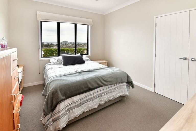 Photo of property in 51 The Ritz, Orewa, 0931