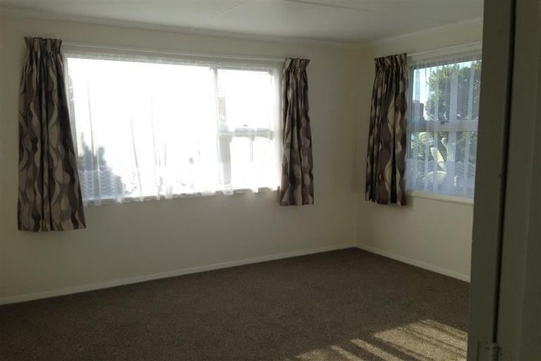 Photo of property in 8 The Esplanade, Westshore, Napier, 4110