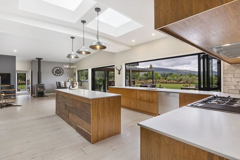 Photo of property in 137 Bannockburn Road, Cromwell, 9384