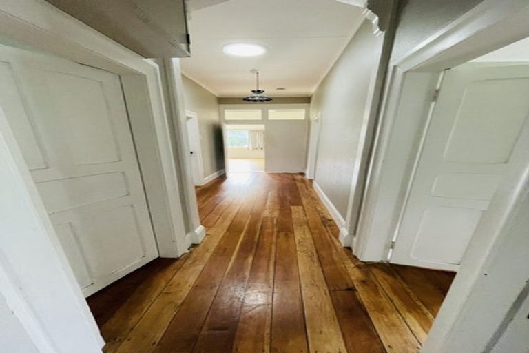 Photo of property in 285 Halcombe Road, Feilding, 4775