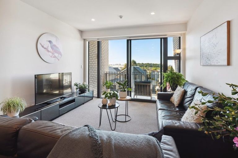 Photo of property in 206/38e Fraser Avenue, Northcote, Auckland, 0627