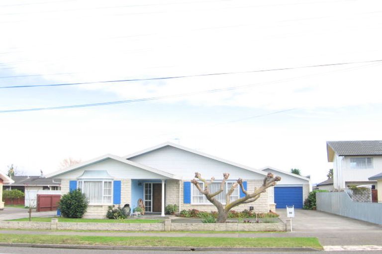 Photo of property in 53 Riverbend Road, Onekawa, Napier, 4110