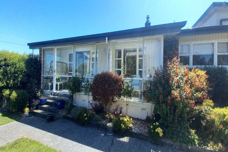 Photo of property in 1 Morton Street, Tuatapere, 9620
