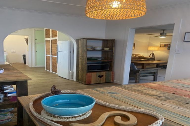 Photo of property in 17 Hickey Place, Opunake, 4616