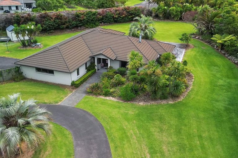 Photo of property in 4 Kotare Heights, Kerikeri, 0230