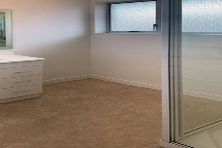 Photo of property in 1/141 Hills Road, Edgeware, Christchurch, 8013