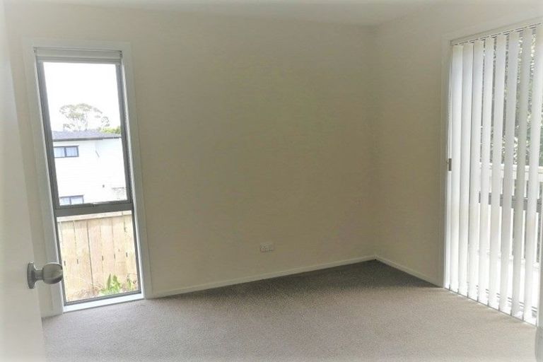 Photo of property in 16 Trinidad Road, Sunnynook, Auckland, 0620