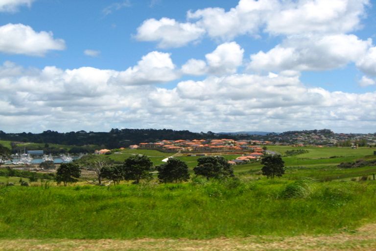 Photo of property in 355 Pinecrest Drive, Gulf Harbour, Whangaparaoa, 0930