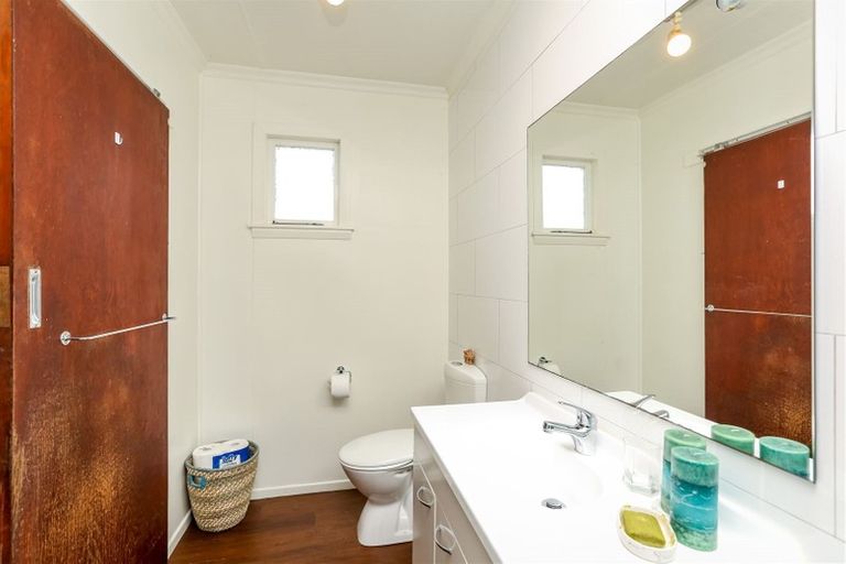 Photo of property in 14/2 Karamu Street, Strandon, New Plymouth, 4312