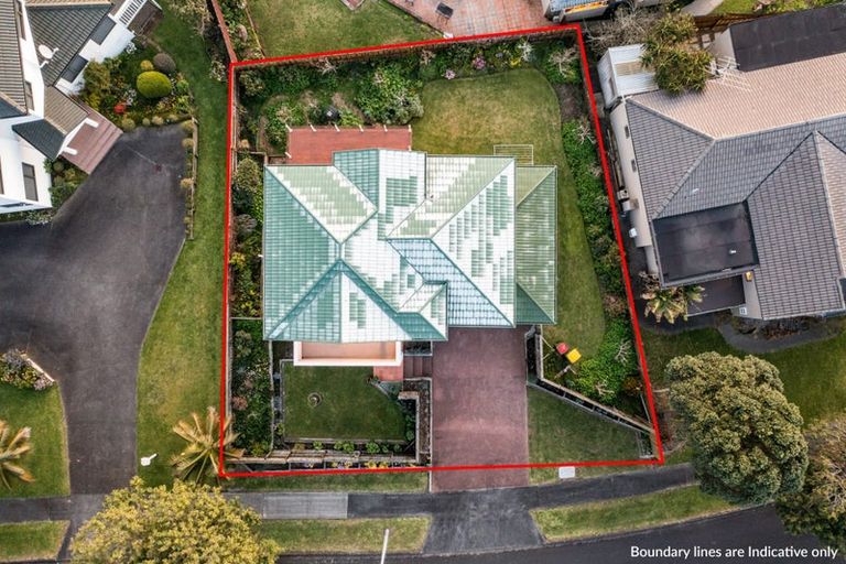 Photo of property in 1a Lobelia Rise, Goodwood Heights, Auckland, 2105