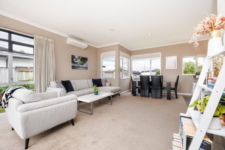 Photo of property in 5 Manhattan Court, Kelvin Grove, Palmerston North, 4414