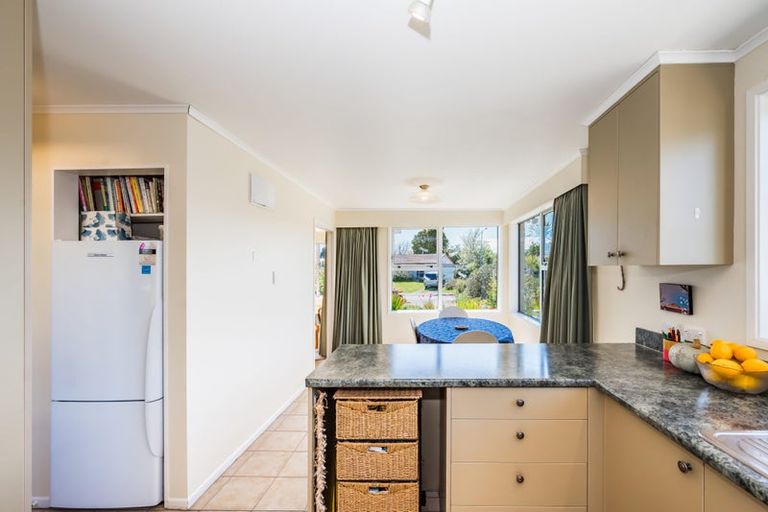 Photo of property in 5 Callender Terrace, Paraparaumu Beach, Paraparaumu, 5032