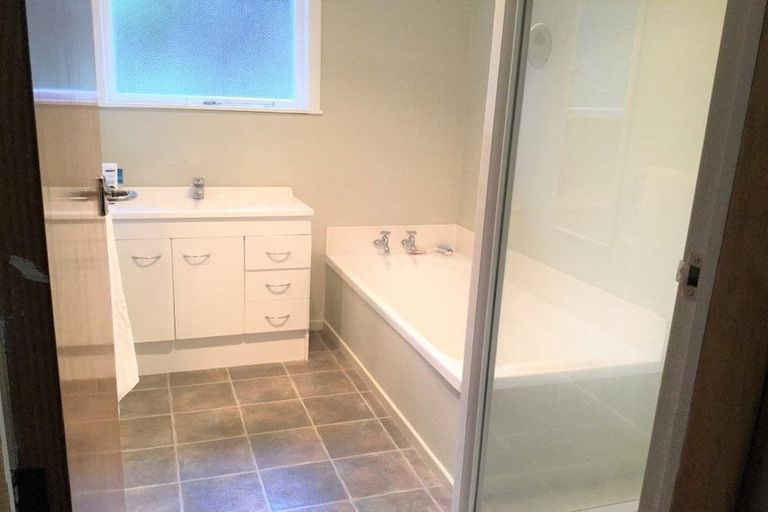 Photo of property in 21 Junction Street, Welbourn, New Plymouth, 4312