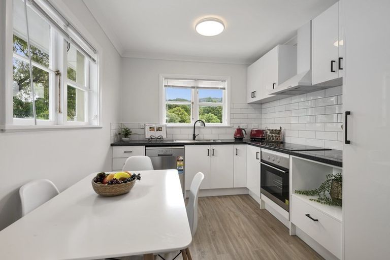 Photo of property in 7b Brown Street, Wallaceville, Upper Hutt, 5018