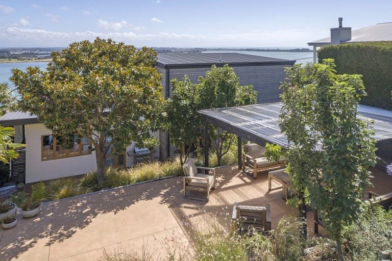 Photo of property in 42 Saint Andrews Hill Road, Mount Pleasant, Christchurch, 8081