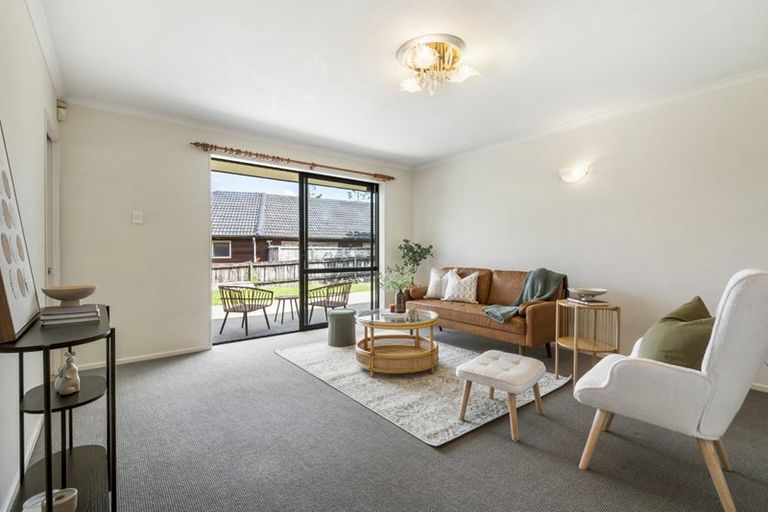 Photo of property in 29 Hugh Green Drive, Pinehill, Auckland, 0632