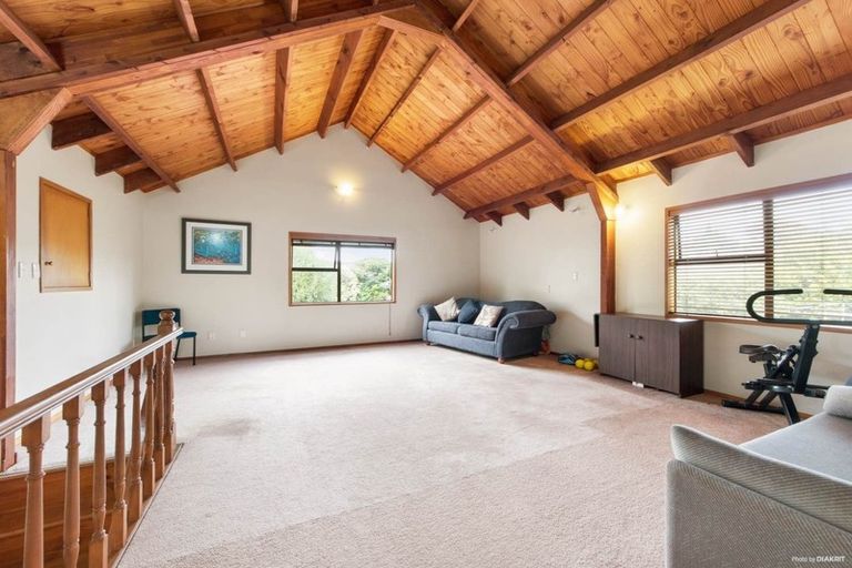 Photo of property in 22 Godley Road, Green Bay, Auckland, 0604