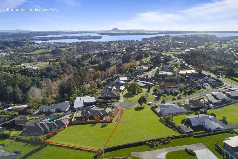 Photo of property in 21 Holcombrooke Lane, Welcome Bay, Tauranga, 3175