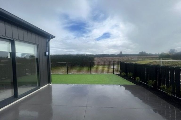 Photo of property in 4 Tanuku Lane, Te Puke, 3119