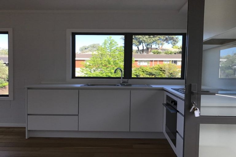 Photo of property in 1/22 Don Croot Street, Morningside, Auckland, 1021