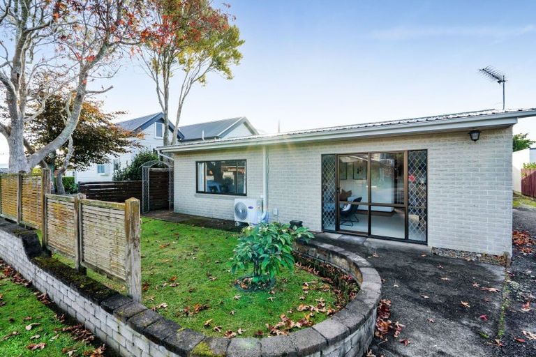 Photo of property in 5/1 Hawea Street, Merrilands, New Plymouth, 4312