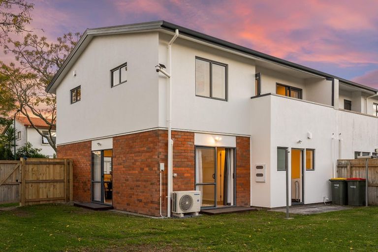 Photo of property in 20 Kora Avenue, Ranui, Auckland, 0612
