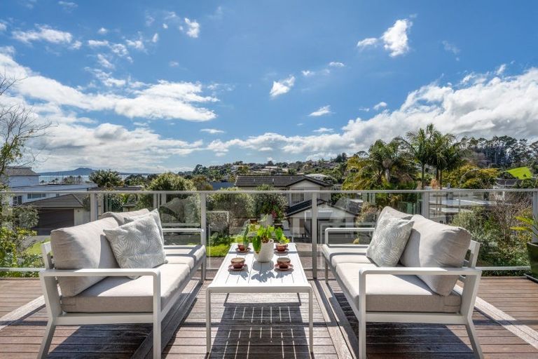 Photo of property in 25 Endymion Place, Half Moon Bay, Auckland, 2012