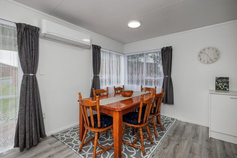 Photo of property in 8 Gill Drive, Kawakawa, 0210